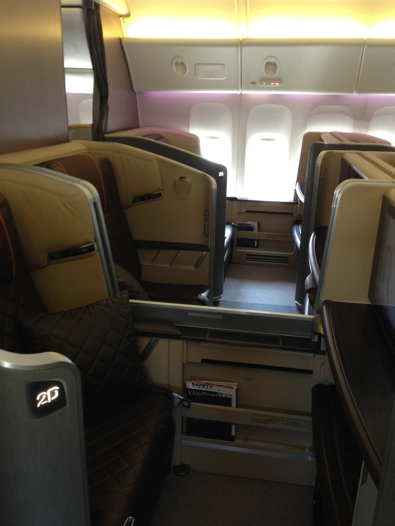Singapore Airlines First Class Review, Tokyo Narita to Singapore ...